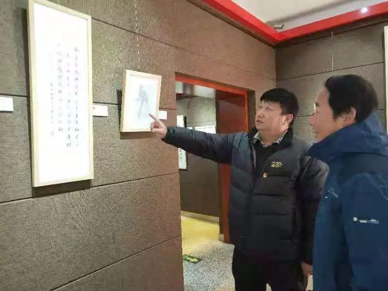 小长颈鹿逃离